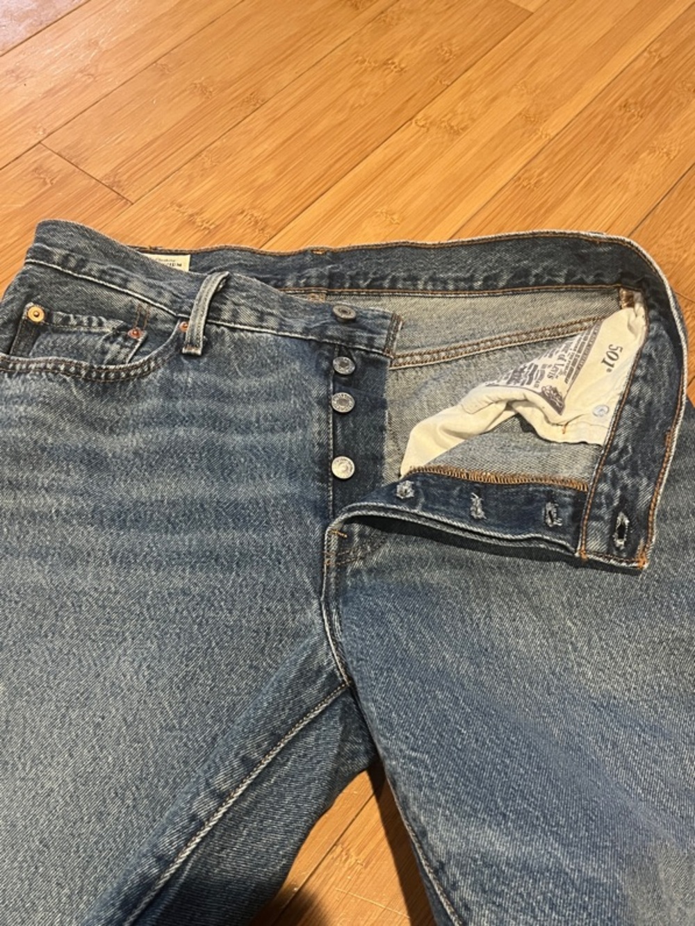 Levi’s 501 90’s jeans - Picture 3 of 6